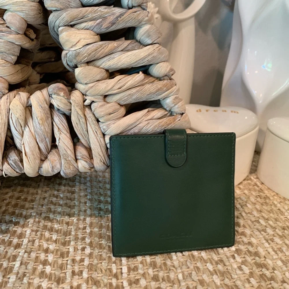 Coach Green Leather Card Holder with Snap Strap - Picture 6 of 12
